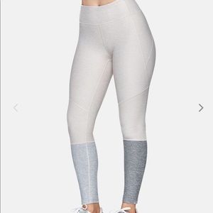 Outdoor voices 7/8 dip leggings